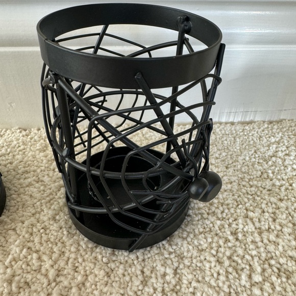 Set of 3 Spider Candle Holders - Picture 5 of 8